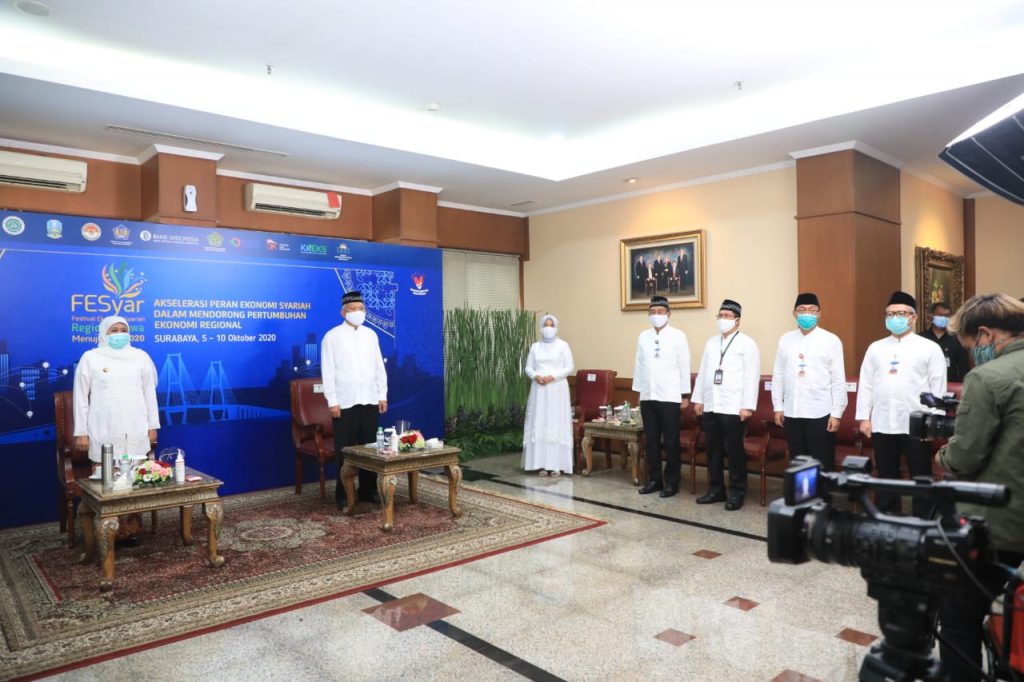 Buka FESyar 2020 Regional Jawa, Gubernur Khofifah: Jadi Momentum Geliat Pertumbuhan Ekonomi Syariah di Tengah Pandemi Covid-19